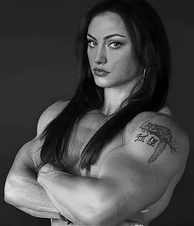 Jacqueline bodybuilder
