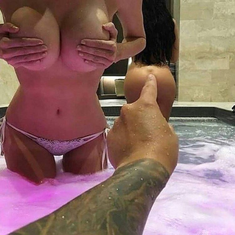 Screenshots of naked instagram