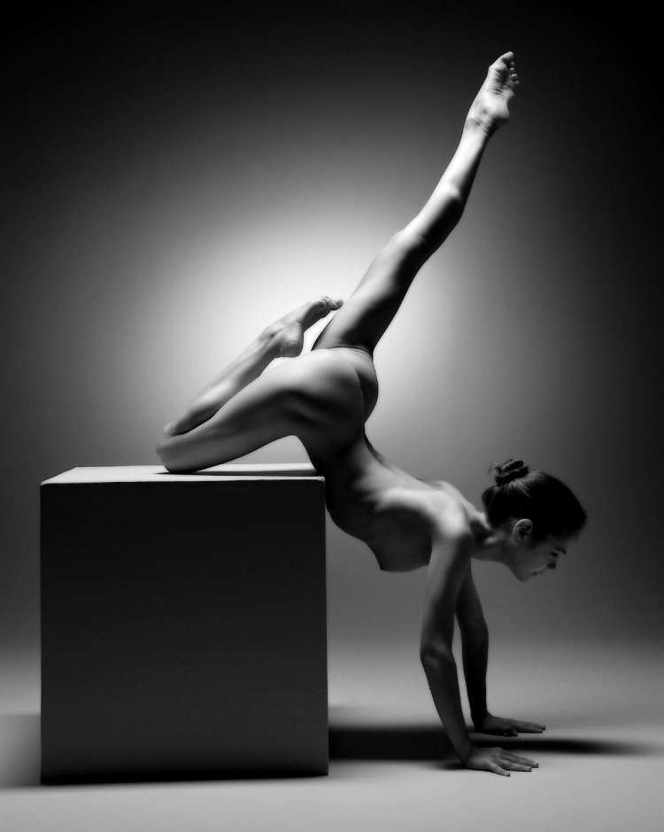 Japanese ballet in the style of nude