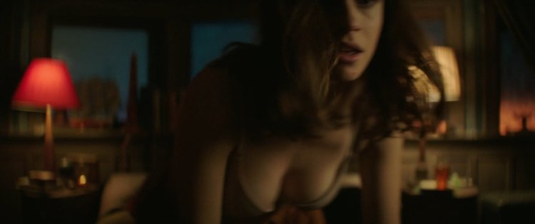 Emma Horvat tits naked