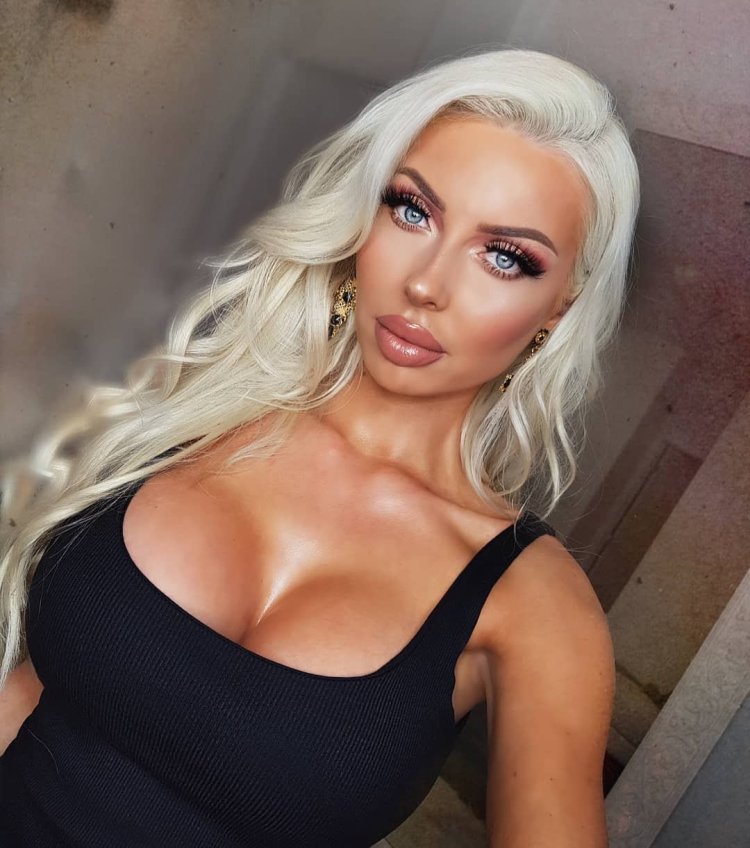 Karina Kulejewski Bimbo
