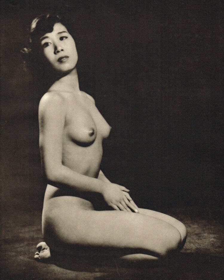 Retro naked women japanese