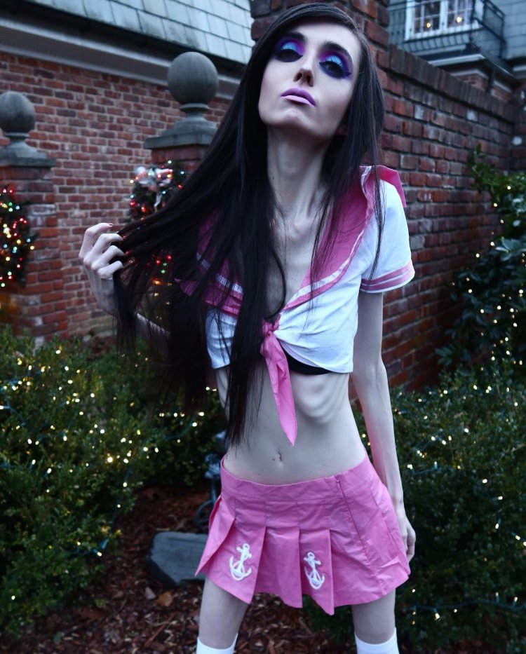 Eugenia Cooney Old Photos
