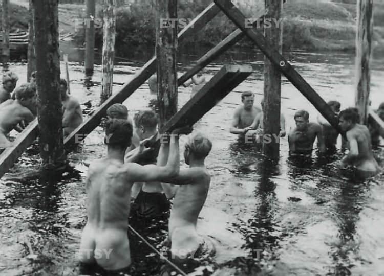 Naked us marine haircut Retro Photo ww2 recruit