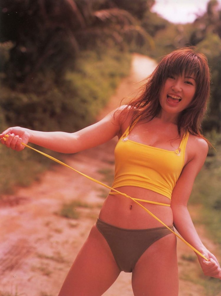 Yoko kumada 熊田 曜子