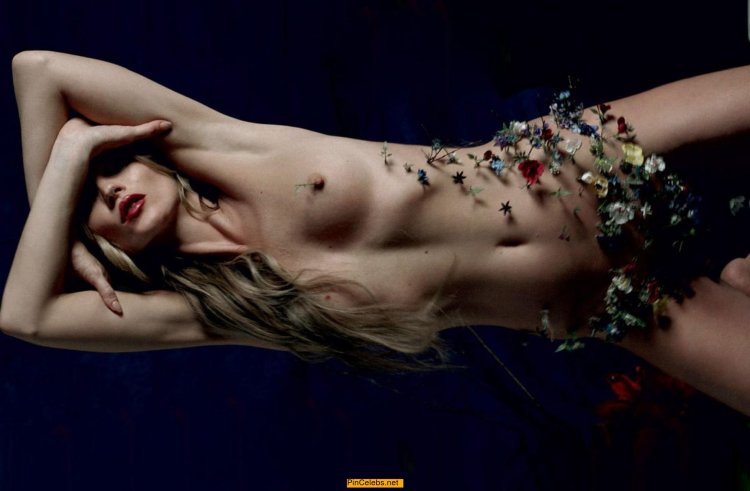 Model Kate Moss Naked