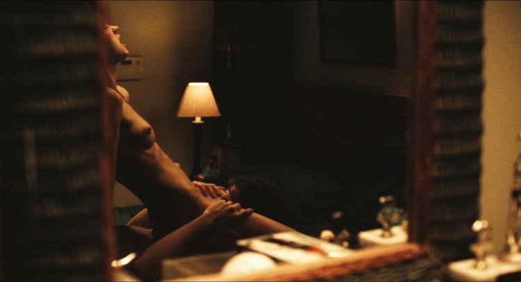 Rebecca Louise Jarvis naked