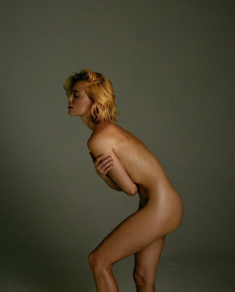 Elena Chernyavskaya in underwear