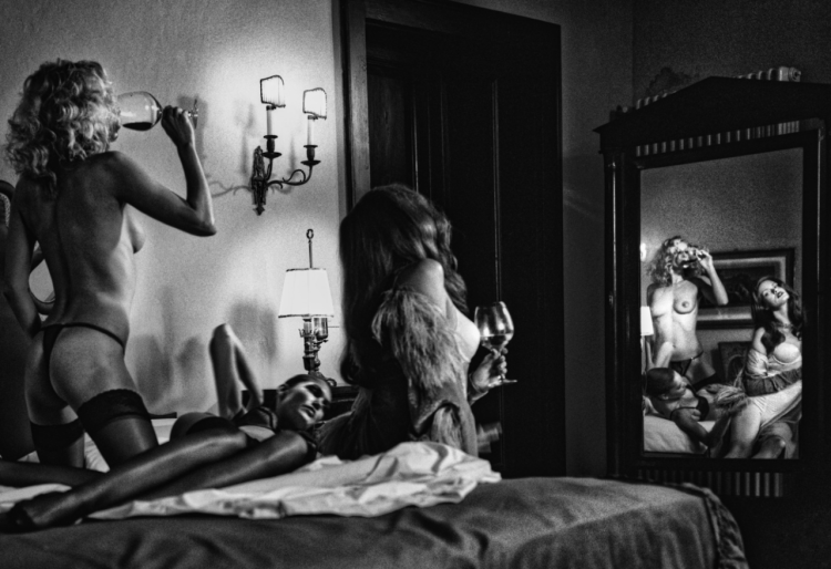 Eva Ionesko forbidden nude