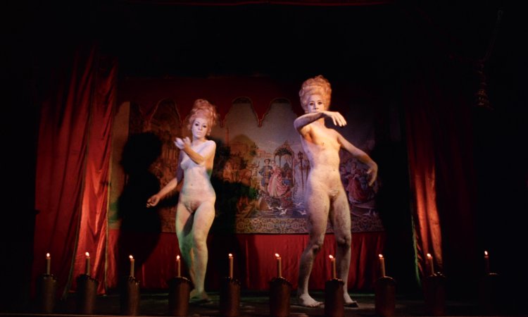 Justeina Marquise de Sada Nude