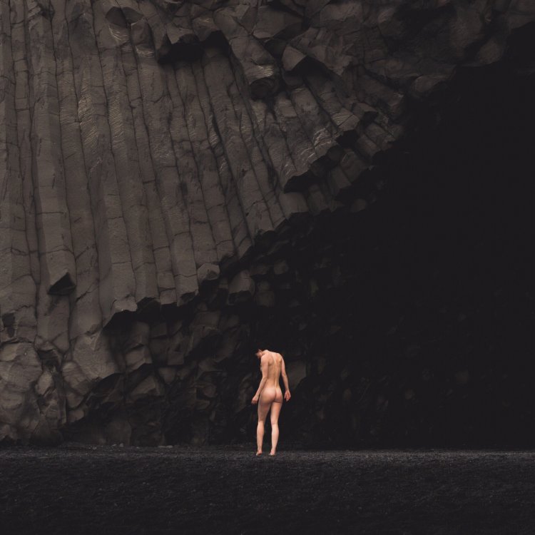 Festival empty hills Nude