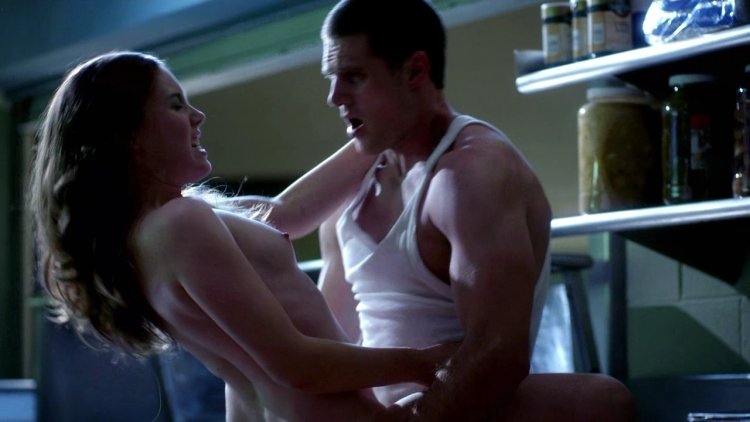 ANA Alexander, Kit Willesee - Femme Fatales (2011)