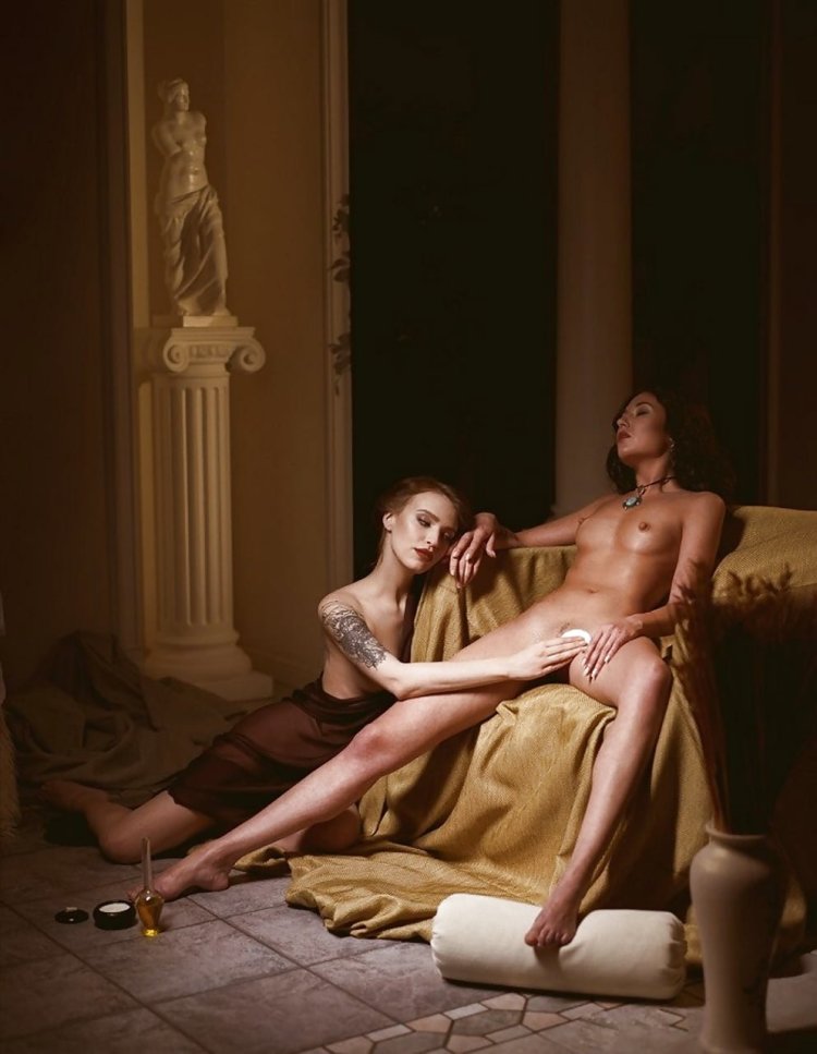 Theater productions in the style of nude