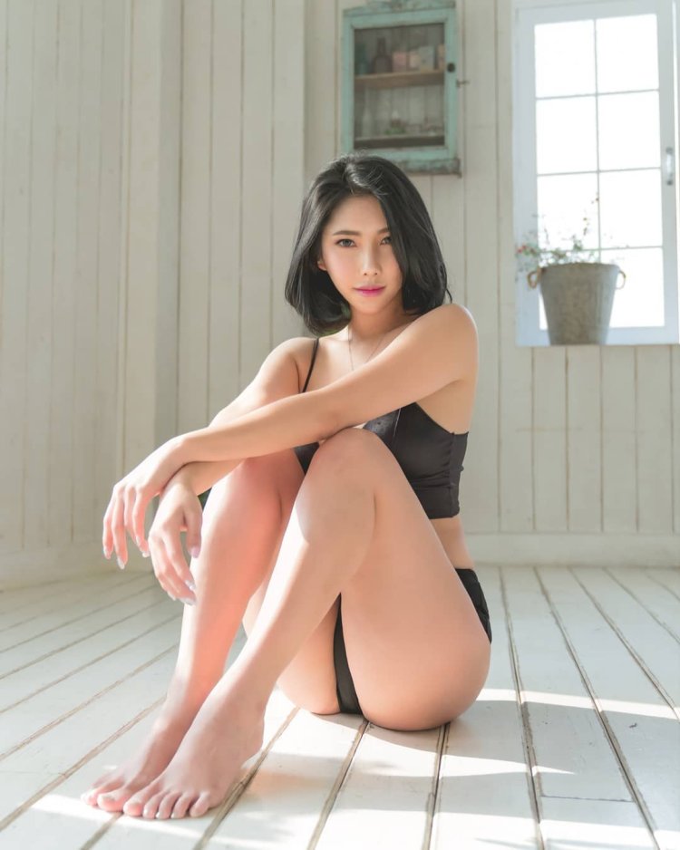 Cherry Chayomi Hot