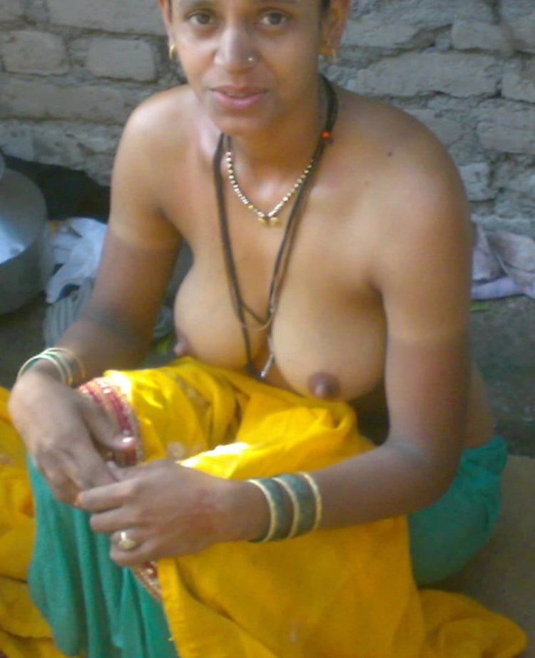 Indian Old Desi Village Local Aunty Saree Sex