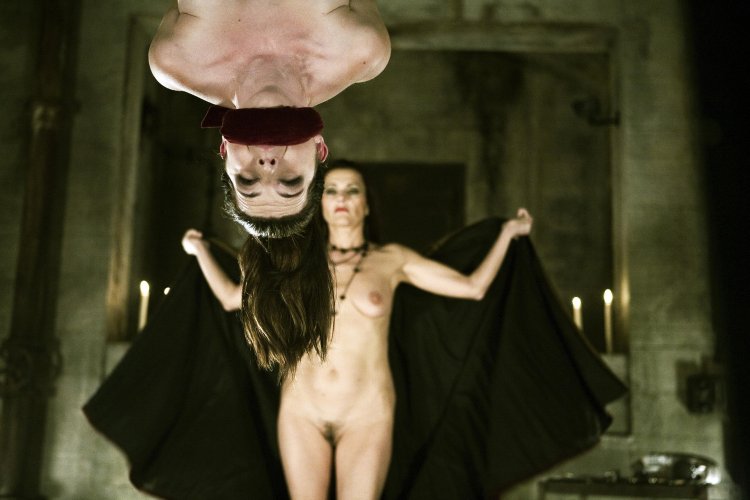 Heather Matarazzo hostel 2