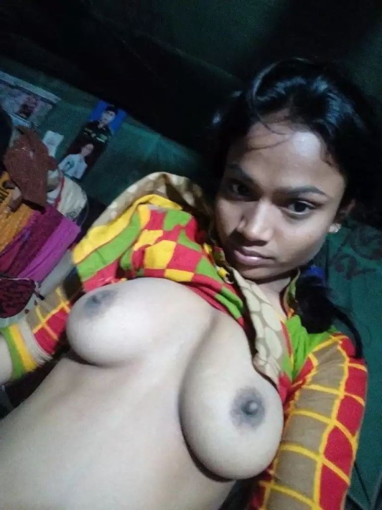 Naked girls from Bangladesh