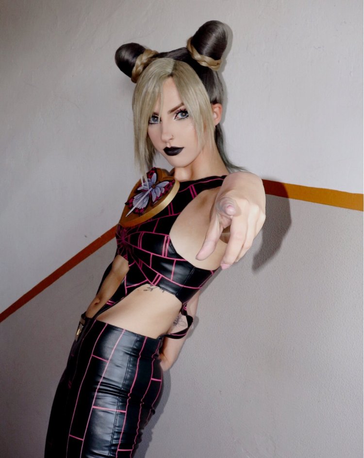 Jojo Cosplay 18