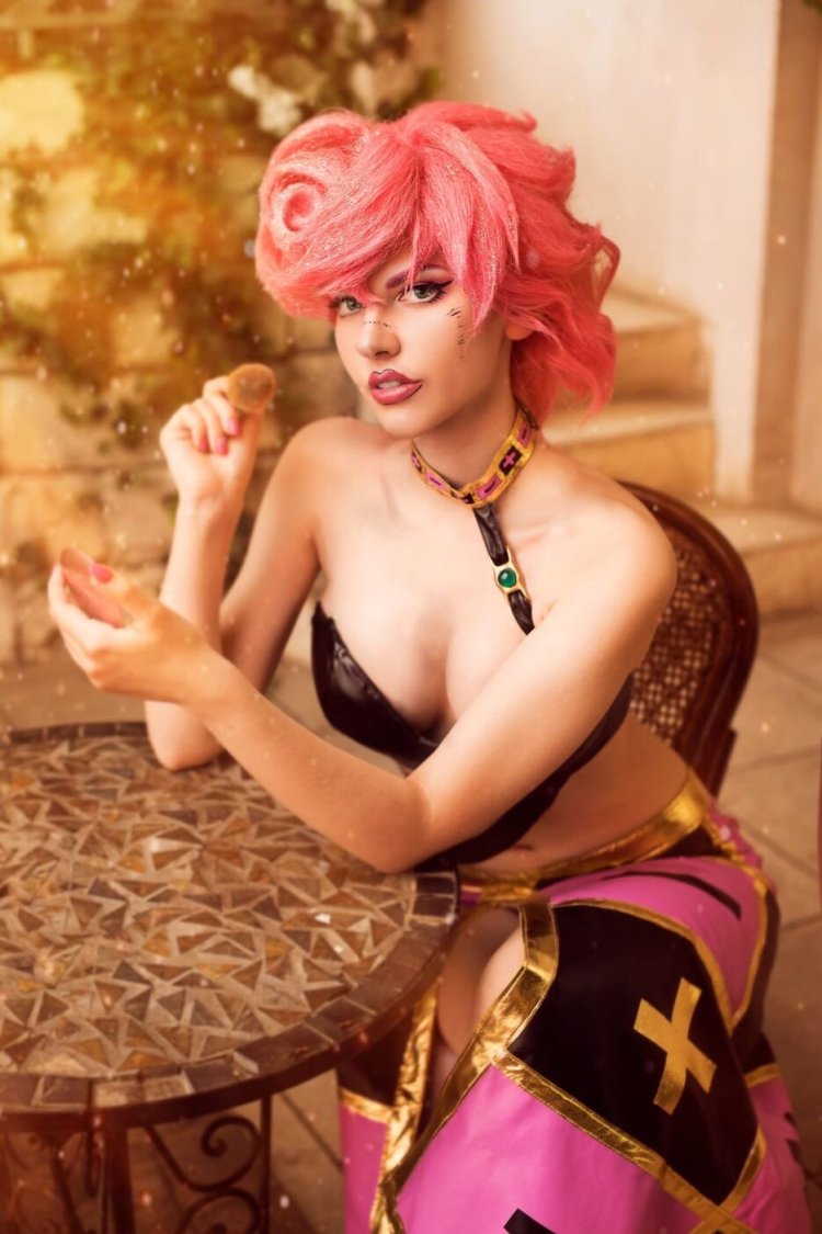 Cosplay Trish Jojo