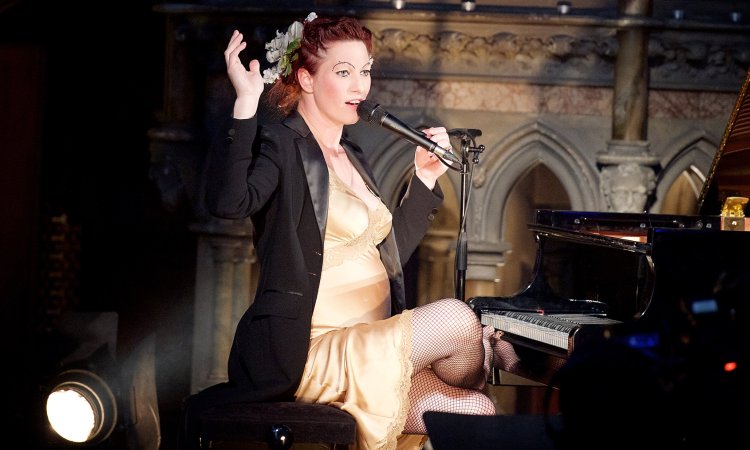 Amanda Palmer of the armpit