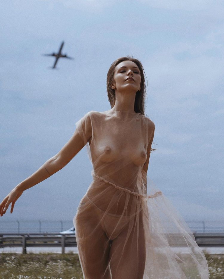 Polina Taborskaya naked