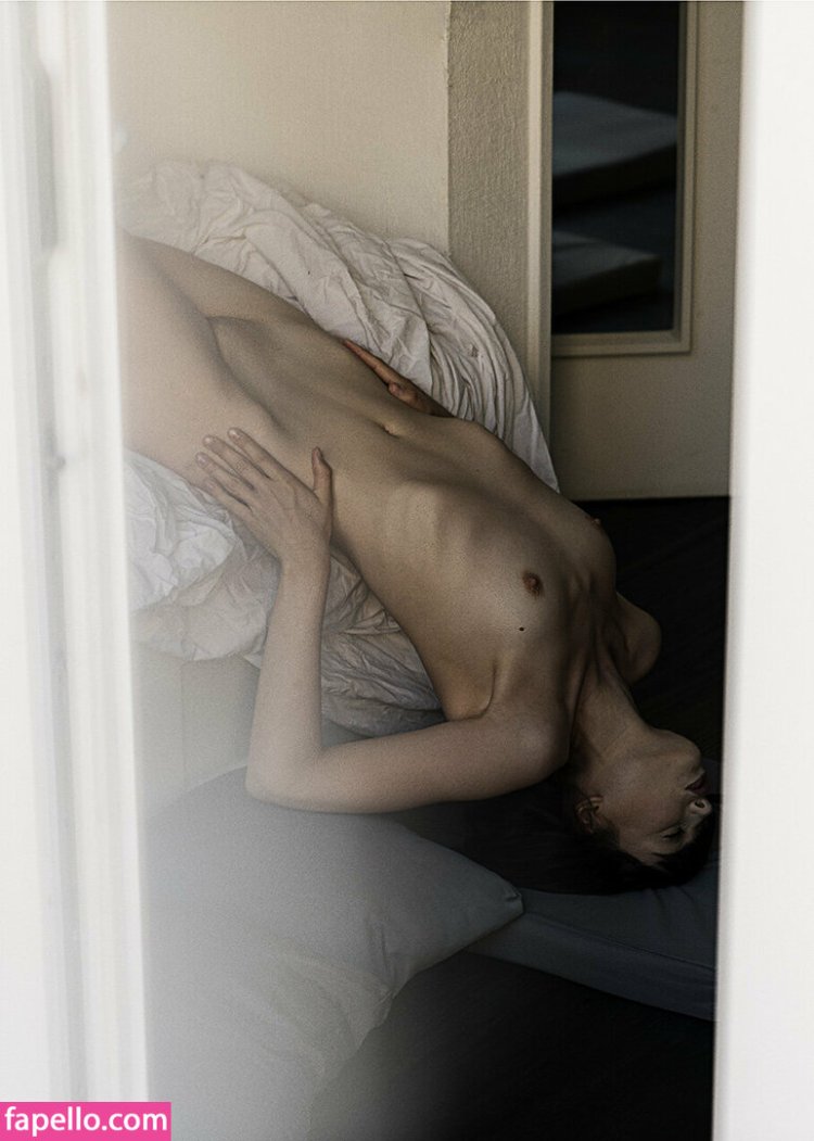 Naked naked model Marie Grippon