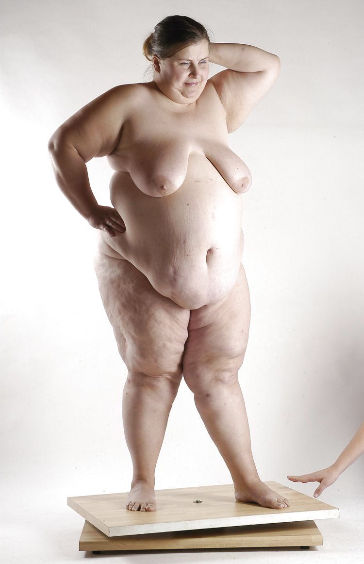 Fat women without clothes
