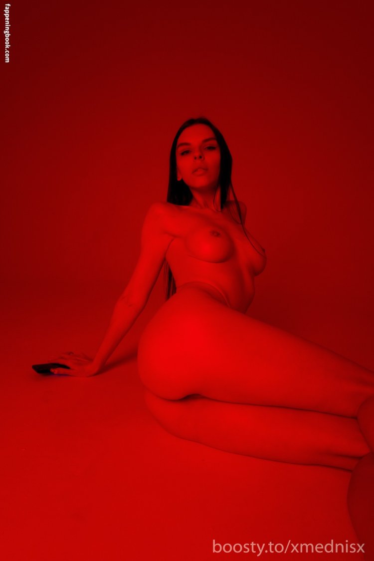 Vika Mednis naked pussy