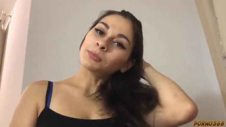 Anastasia Solodkova Lolly Lips