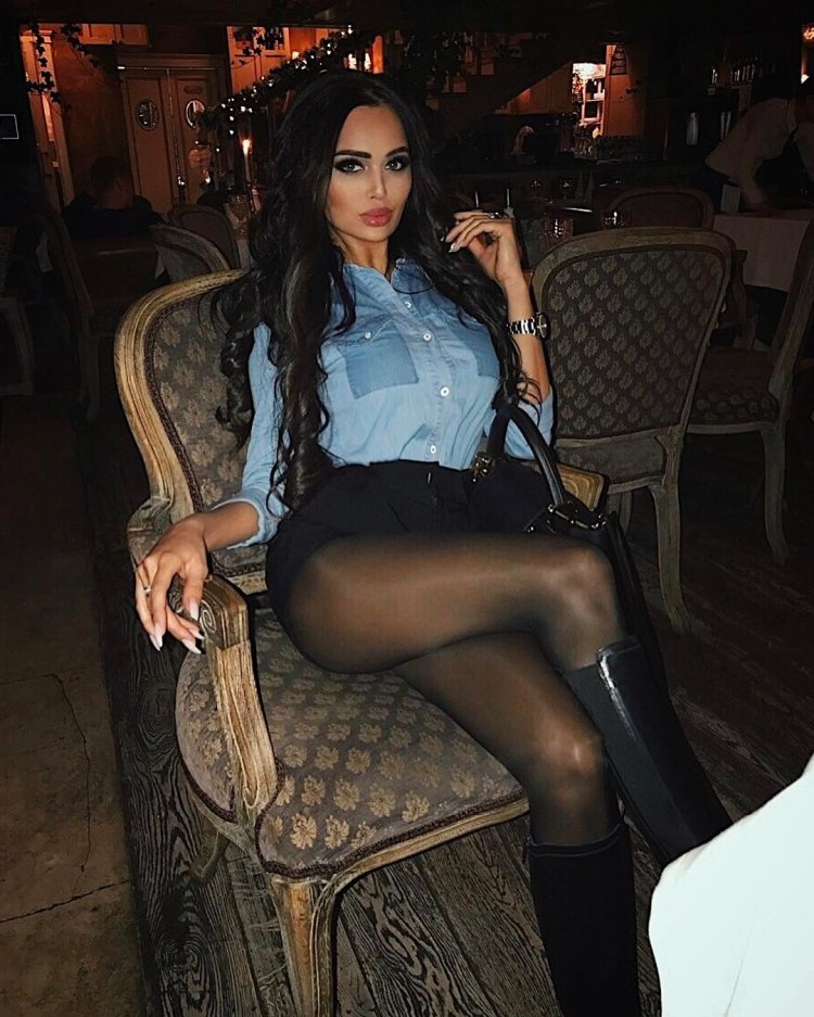 Kuzmina Nita in Mini