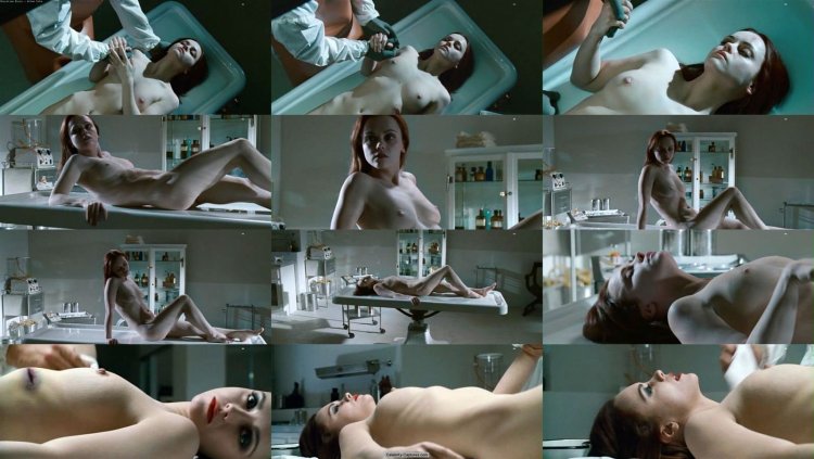 Christina Ricci naked in the cinema