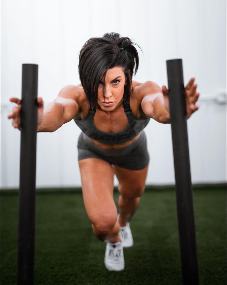 Dana Lynn Bailey in youth