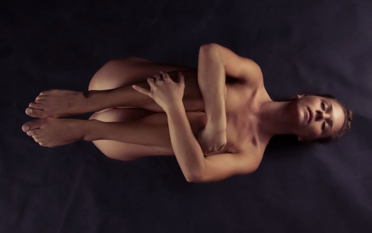 Nude fashion model Ksenia Lazarev