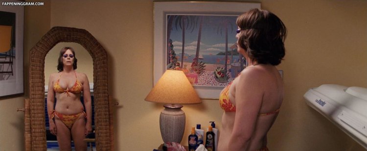 Jamie Lee Curtis Toples