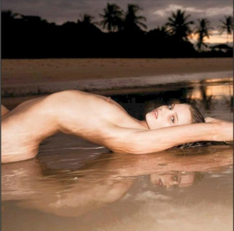 Erotic calendar Pirellley