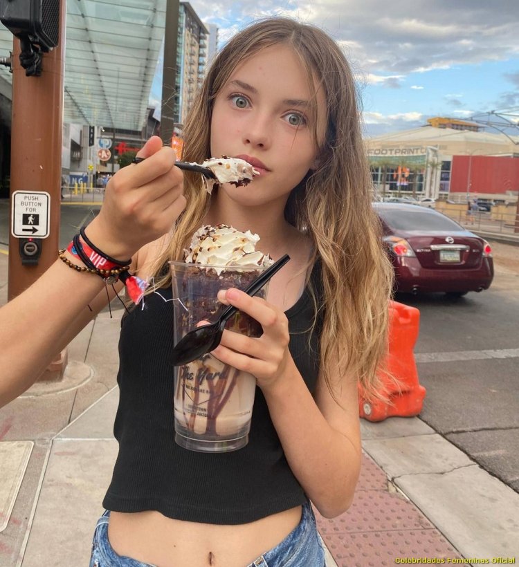 Maisie de krassel @masie_dek