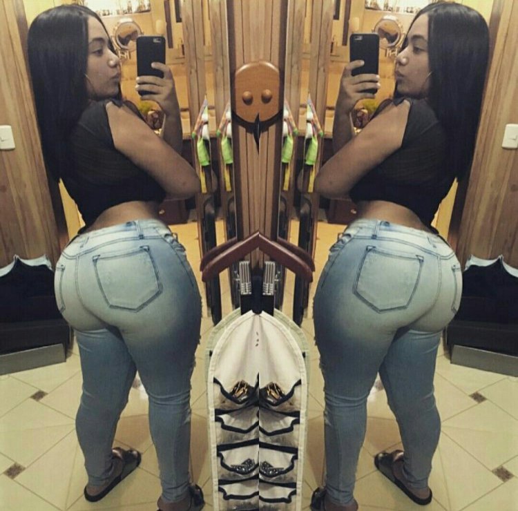 Naked Alejandra Mercedes