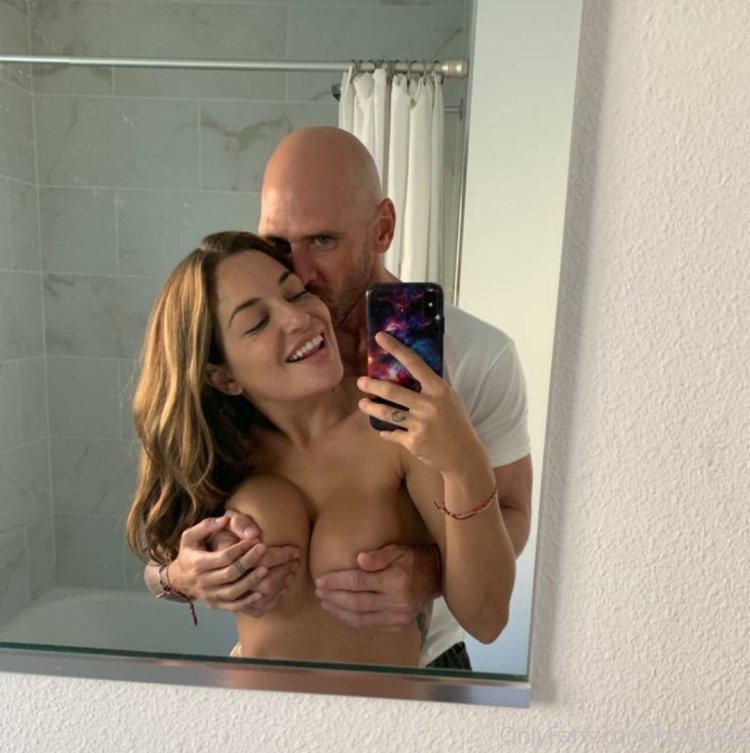 John Sinsa and Kissa Sins Nude Selfie