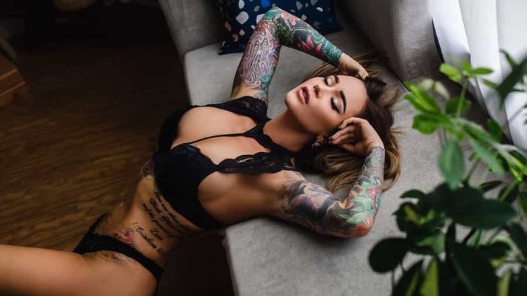 Jessica Wilde Jessica Wilde is tattooed