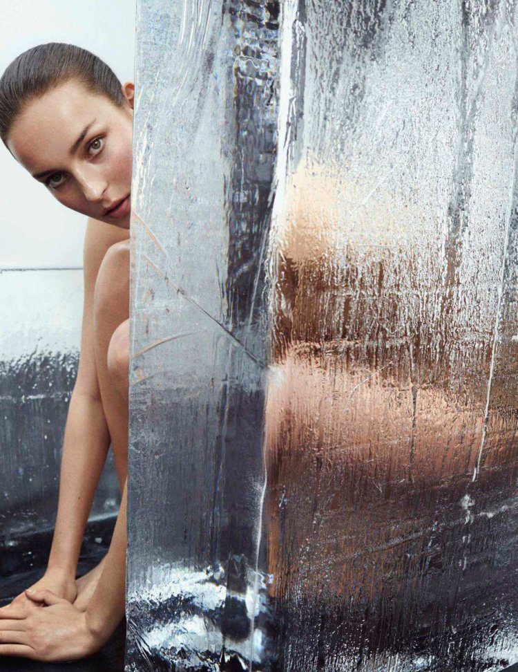 Julia Bergshoeff Legs