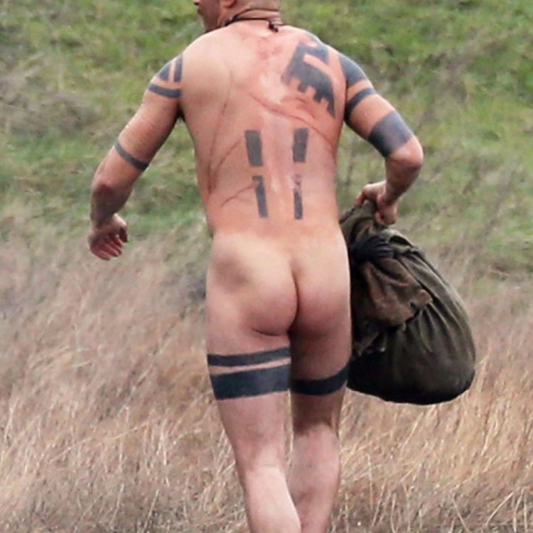 Tom Hardy is completely naked