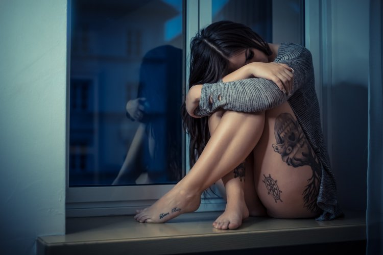 Legs on the windowsill