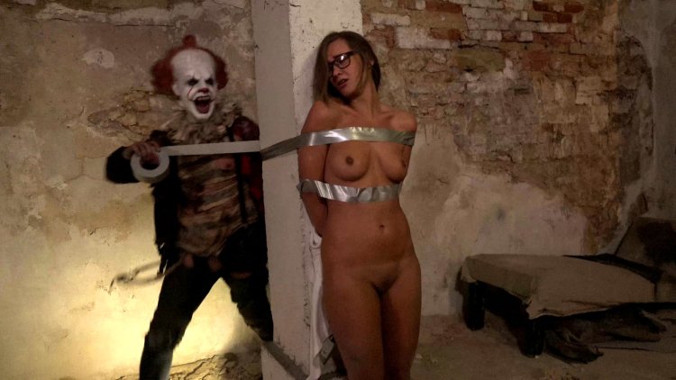 Naked women in horror