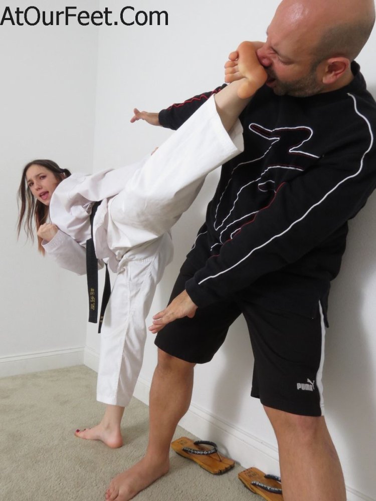 Female self -defense karate