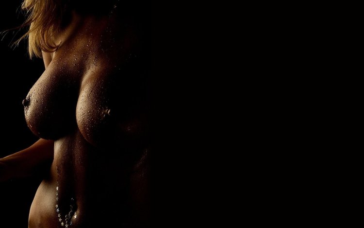 Erotic living wallpapers