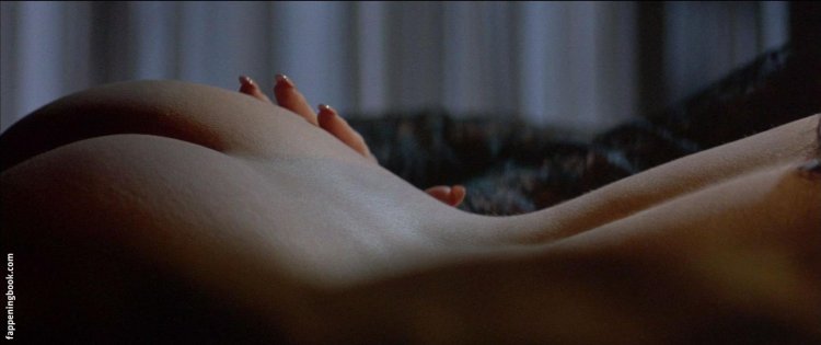 Cynthia Mayers naked large ass