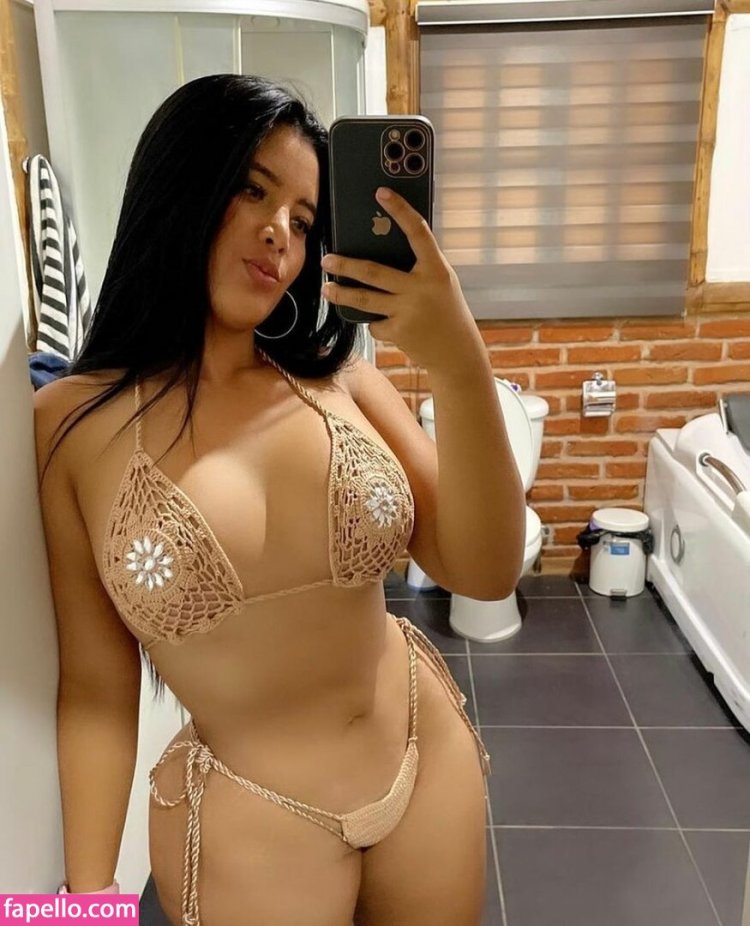 Alejandraquiroz.f onlyfans