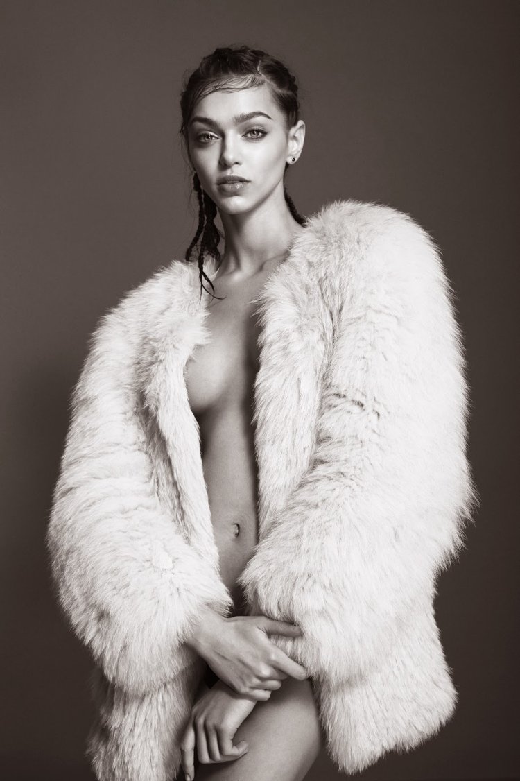 Zhenya Katava is naked