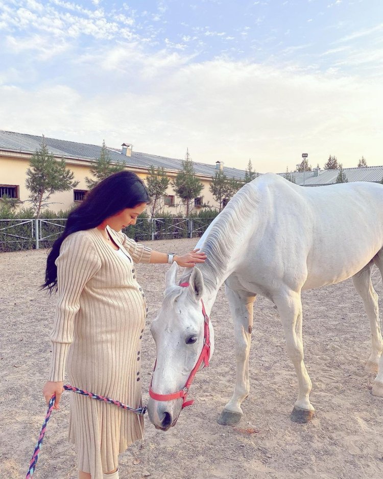 Naked Sitor Alimzhonov