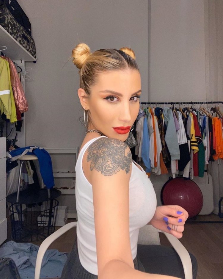 Irem Derigi photo 2022